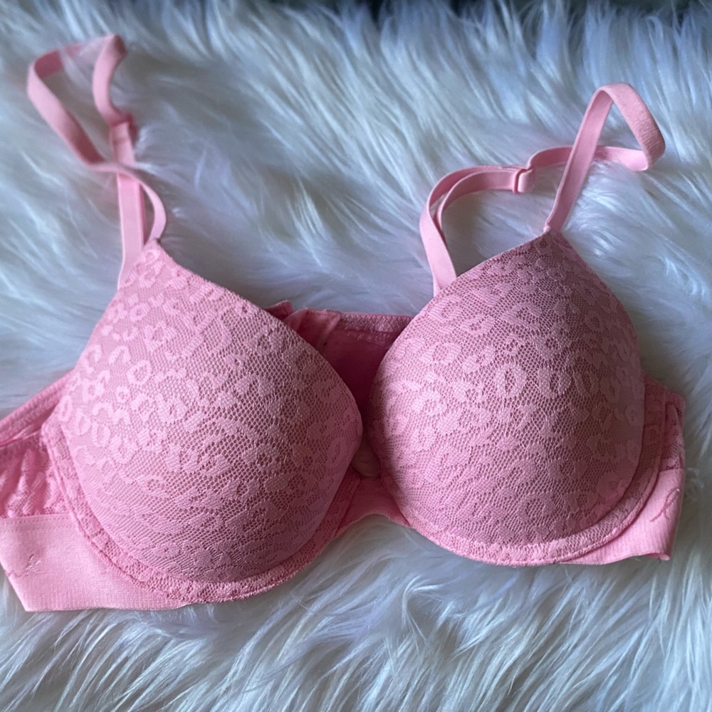 EUC VS PINK LACE PUSH UP BRA